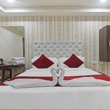 Hotel Bright Airport Zone 商沙巴 外观 照片